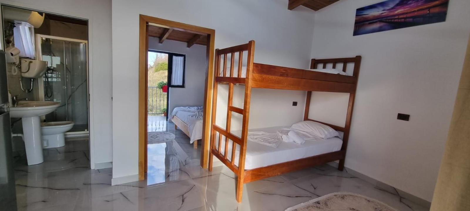 Hotel Restorant Olti Shetaj Bilik gambar