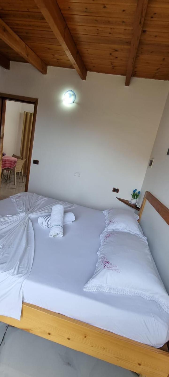 Hotel Restorant Olti Shetaj Luaran gambar